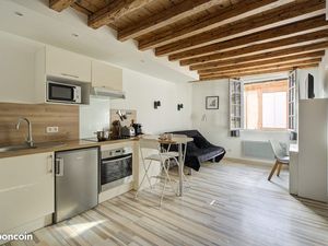 Studio 1 pièce 24 m²