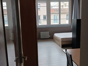 Grand T1 31 m2 2ème étage Recollets