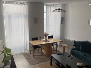 Maison de ville avec patio à louer