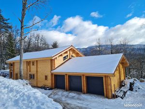 Chalet de 250m2 sur 3000m2 de terrain constructible