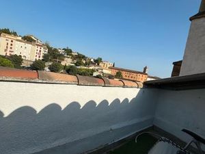 Vend T2 avec terrasse tropezienne