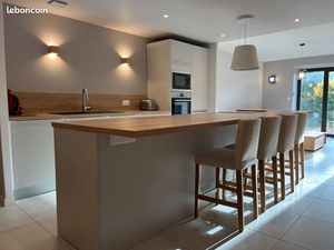 Maison rénovée neuve  meublée  au calme  500 mètres frontière