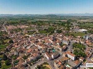 Propriété 5 pièces 140 m²