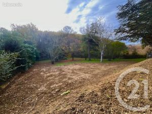 Terrain 1 750 m² Miremont