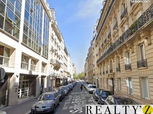 Local commercial 323 m²