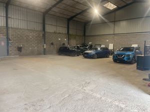 Local entrepôt de stockage 400m2