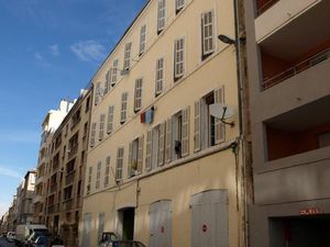 Grand t2/3 caserne du muy