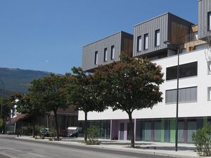 Garage avec électricité  Quartier Eaux-Claires  dans résidence de standing