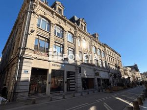 Appartement 1 pièce 400 m²