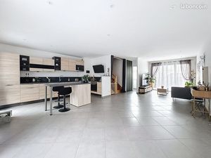 Maison montoit - 4 pieces - 3 chambres