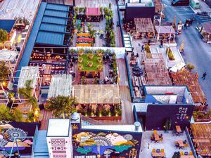 Local 30 m2 boutique magasin marché du lez