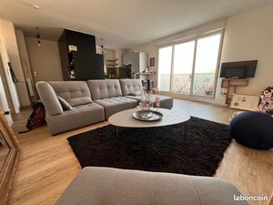 Bordeaux T3 68 m2 - BALCON-PARKING  LIBRE 18/12