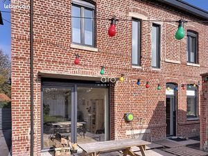 Maison 7 pièces 151 m²