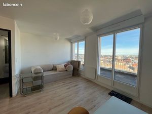 Appartement meublé + terrasse / centre-ville