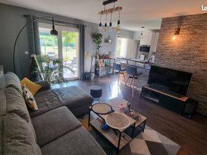 Appartement meublé T3 65m2 + jardin + garage privatif