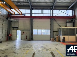 Local d'activité 275 m²