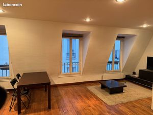 Location meublée 48 m2 dernier étage  Paris 12e