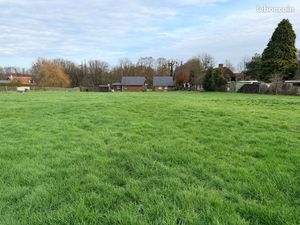 Terrain constructible de 2521 m²