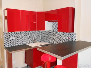 Rare Part loue studio meublé de 25 m² 580 HC