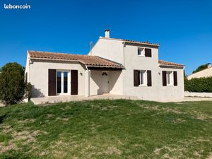 Maison Pernes les fontaines