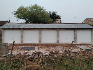 Loue Albi garage fermé 90