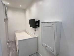 Studio refait à neuf - Pont de Neuilly sur Seine