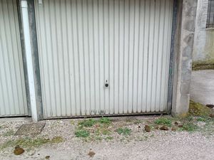 Garage fermé sécurisé - Jarville république - Idéal petit véhicule ou stockage