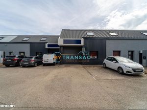 Local d'activité 221 m²