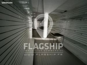 Boutique 250 m² SURESNES