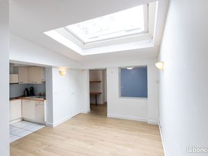 Bureau + Local technique 120 m2 Lille-Europe