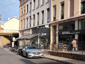 Boutique plein centre ville ST-RAPHAEL