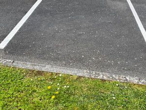 Loue place parking extérieur