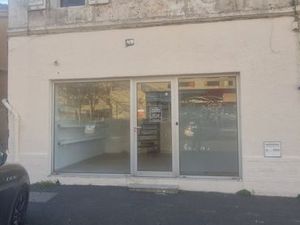 Local commercial Victor-Hugo