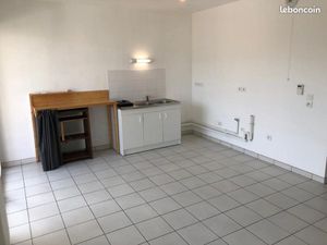 Studio 1 pièce 30 m²