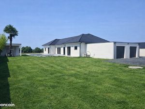 Maison de 2023 190m2 avec piscine