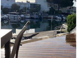Marina port Camargue appontement bateau