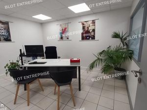 Bureaux 124 m²