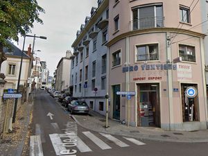 Appartement 42 m² rénové – Souplexe léger – Quartier Gare/Chaprais