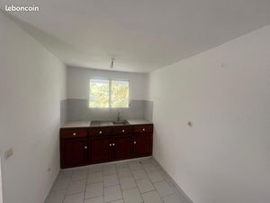 À louer – Bas de villa au SAINT-CLAUDE