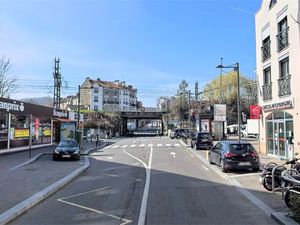 Boutique 70 m² CHAVILLE