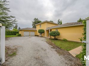 Villa 7 pièces 210 m²