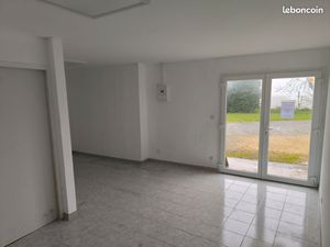 À louer – Bureau + espace de stockage / activité artisanale