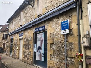 Local commercial La Madeleine