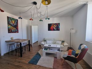 Appartement meublé rénové – 58 m² – Gare / Centre – Idéal étudiants