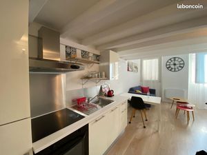 T1 meublé avec mezzanine – Marseille 6e (Rue Sainte Victoire)