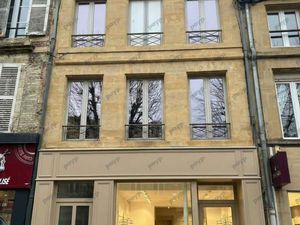 Local commercial 65 m²