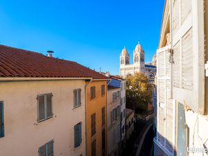 Rue de la Cathédrale / Place de Lenche