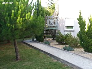 Appartement meubléT3 avec terrasse à 200 m plage d'Ayré