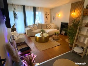 Appartement T5 traversant 85 5m2 avec balcon proche centre-ville