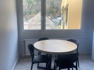 Appartement F1 centre ville Cluses